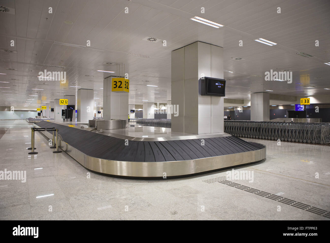 Mat de réclamation des bagages au Terminal 3 de l'Aéroport International de Sao Paulo / Guarulhos Banque D'Images