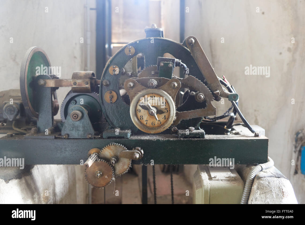 clef clé manivelle horloge pendule acier / Laiton N ° 8 carré de 4,25 mm