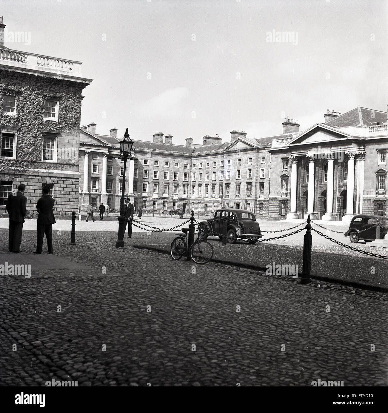 Historique Années 1950 sur le célèbre Trinity college, le seul collège constituant de l'Université de Dublin, Irlande. Banque D'Images