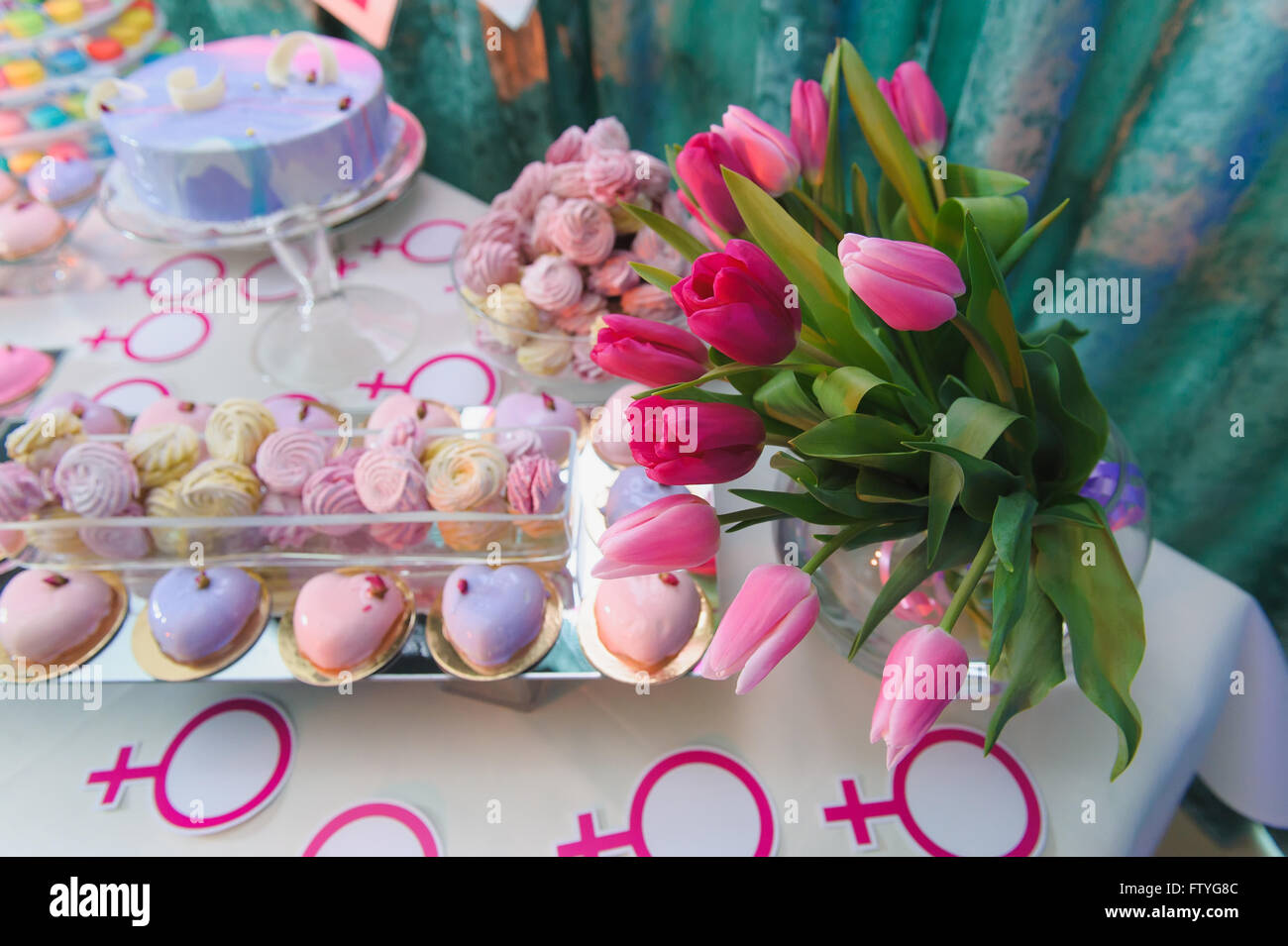 Candy bar sur l'révéler partie Banque D'Images