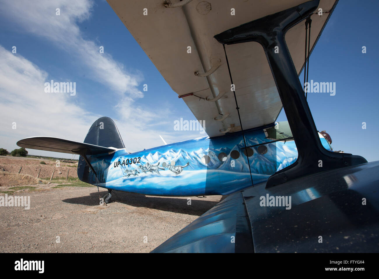 Le Kazakhstan, Kazakhstan, Asie, débarqué de l'avion biplan, l'agriculture. Banque D'Images