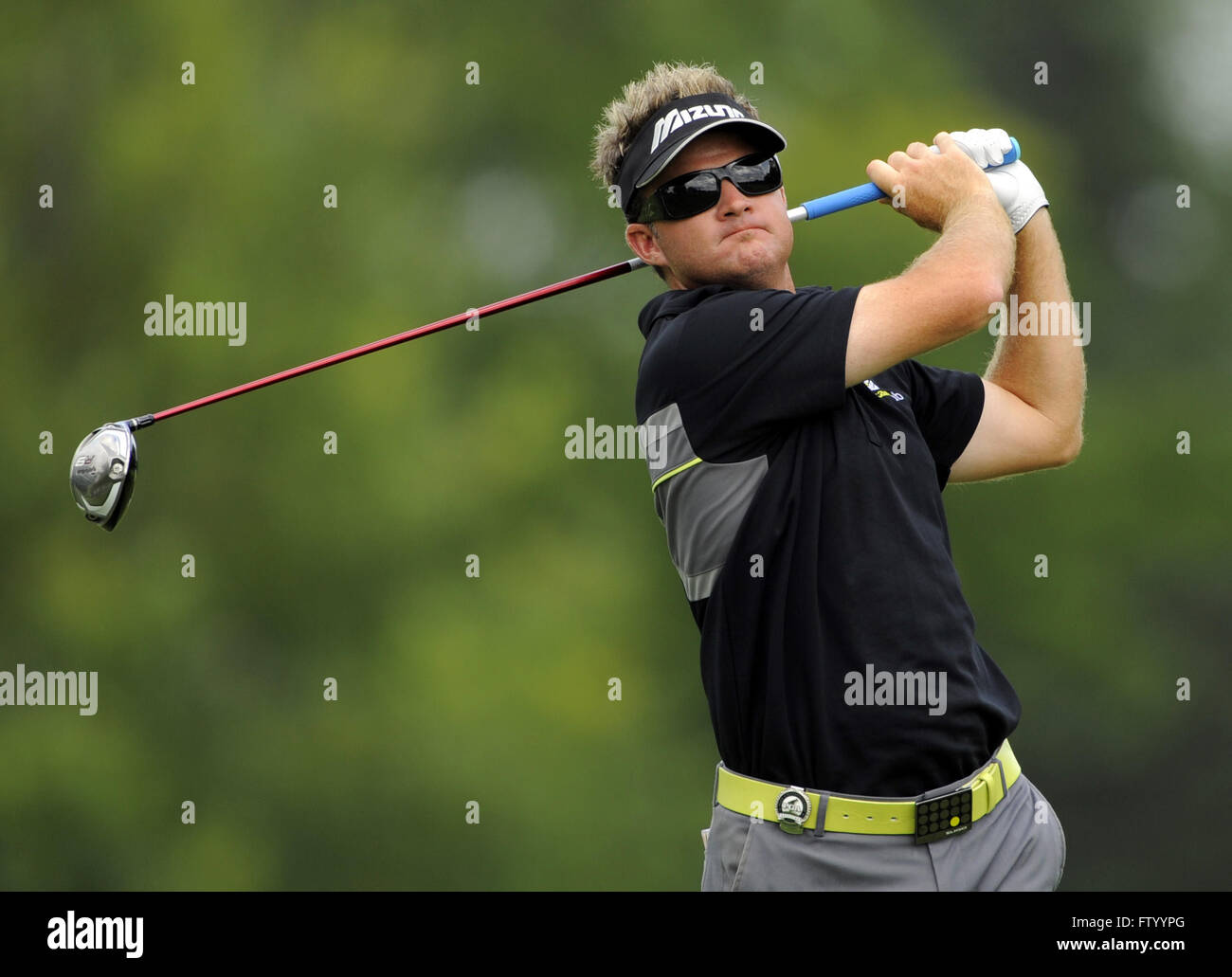 Chaska, Minnesota, UNITED STATES. 13e Août, 2009. Brian Gay (USA) hits son coup de départ du 12e trou lors du premier tour de la PGA Championship 2009 à Hazeltine National Golf Club, le 13 août 2009 à Chaska, MN. ZUMA Press/Scott A. Miller © Scott A. Miller/ZUMA/Alamy Fil Live News Banque D'Images