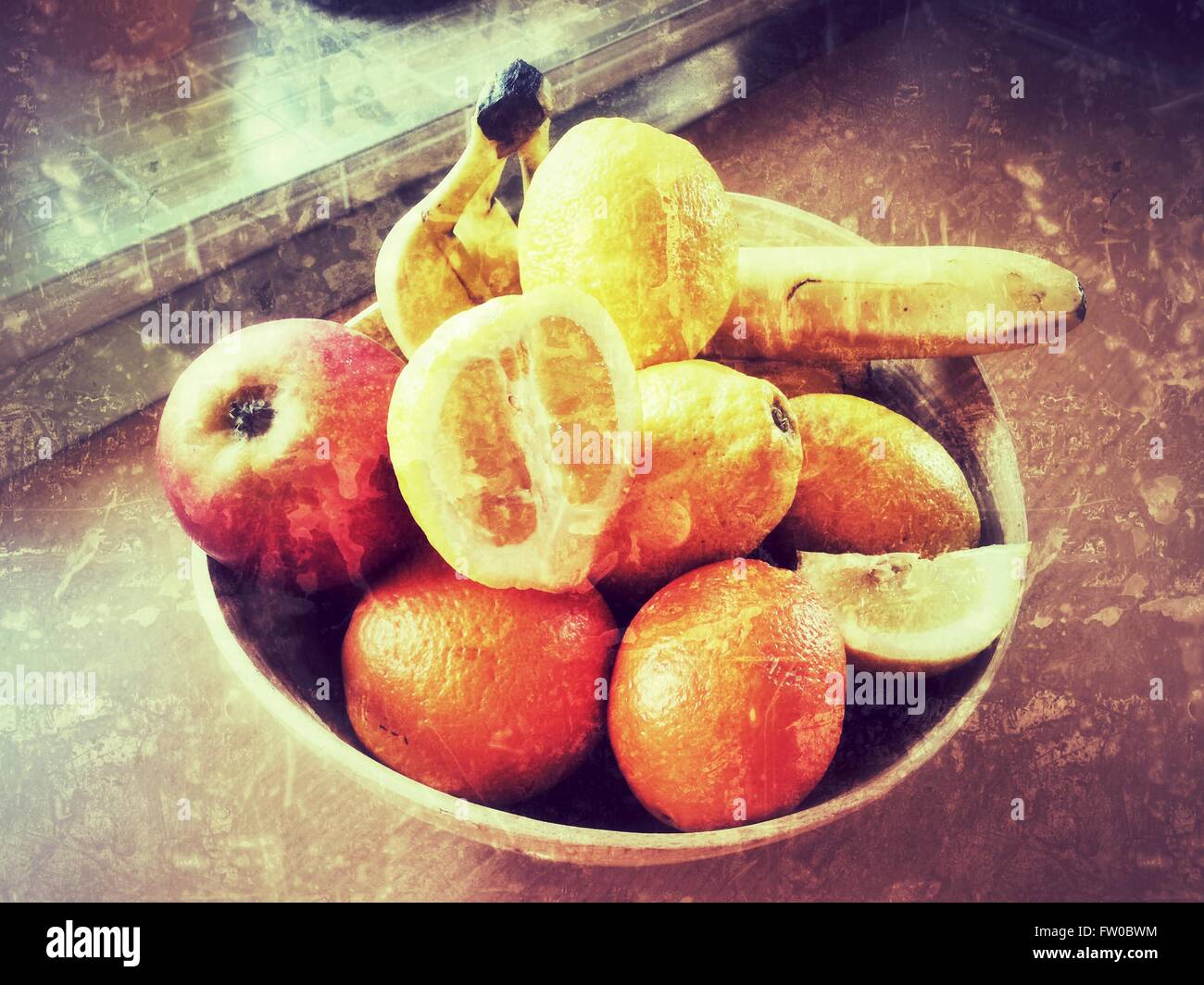 Le panier de fruits ,vintage Banque D'Images