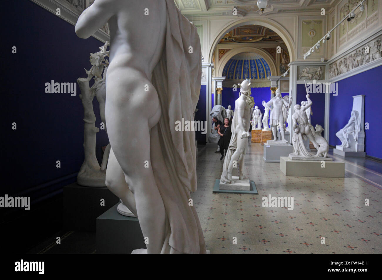 Statues dans le musée Ny Carlsberg Glyptotek, Copenhague, Danemark Banque D'Images