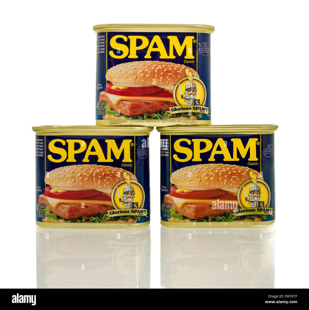 Winneconne, WI - 30 mars 2016 : Conteneurs de Spam qui est de la viande de porc contenant précuite. Banque D'Images