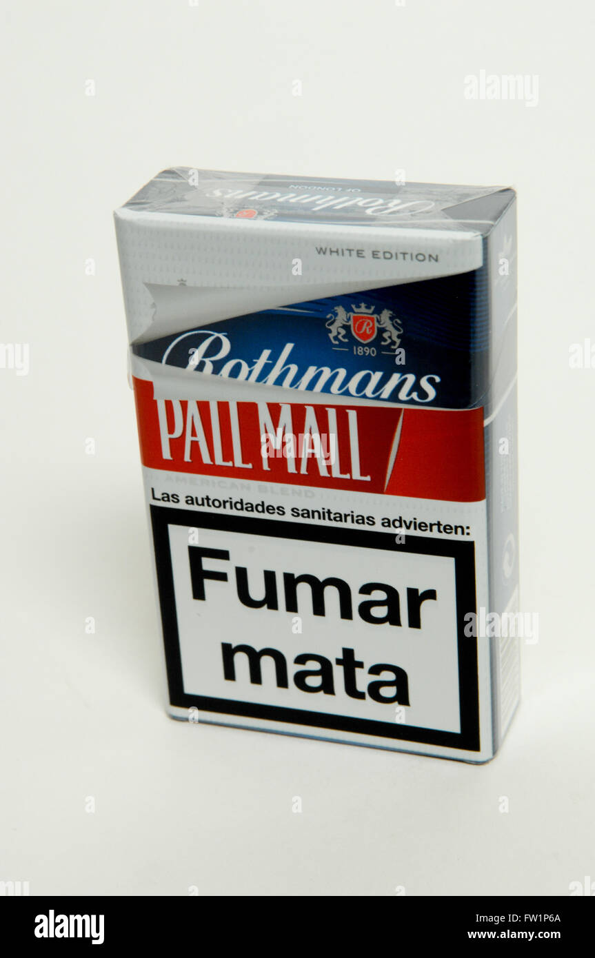 Rothmans Pall Mall White Edition Paquet de cigarettes Banque D'Images