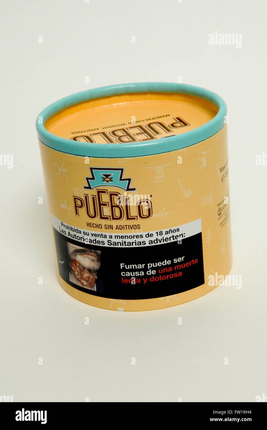 Spain smoke cigarette tobacco pueblo Banque de photographies et d ...