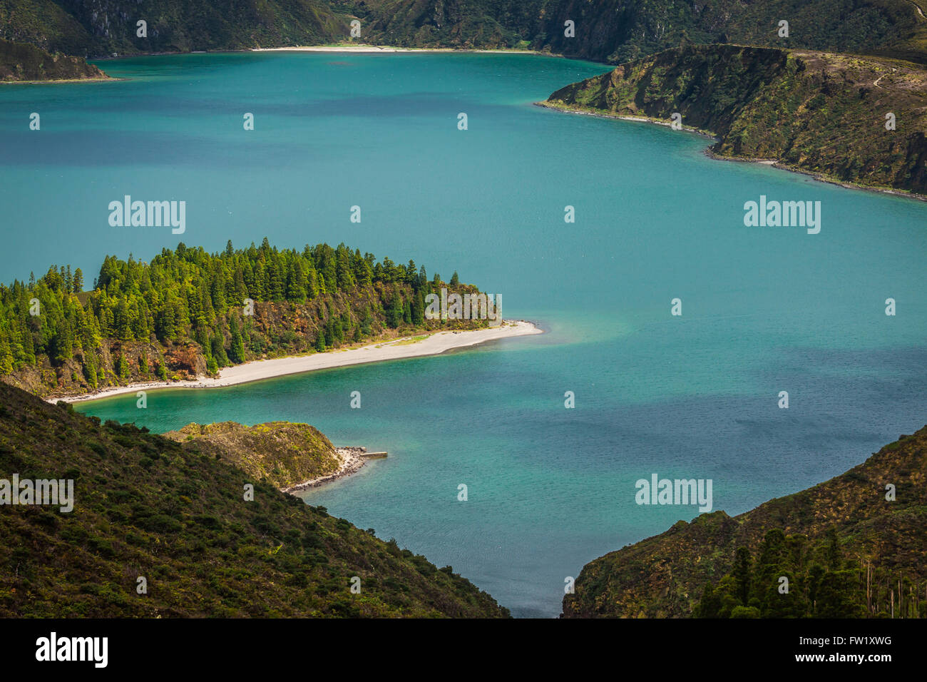 Lagoa do Fogo, un lac volcanique à Sao Miguel, Açores Banque D'Images