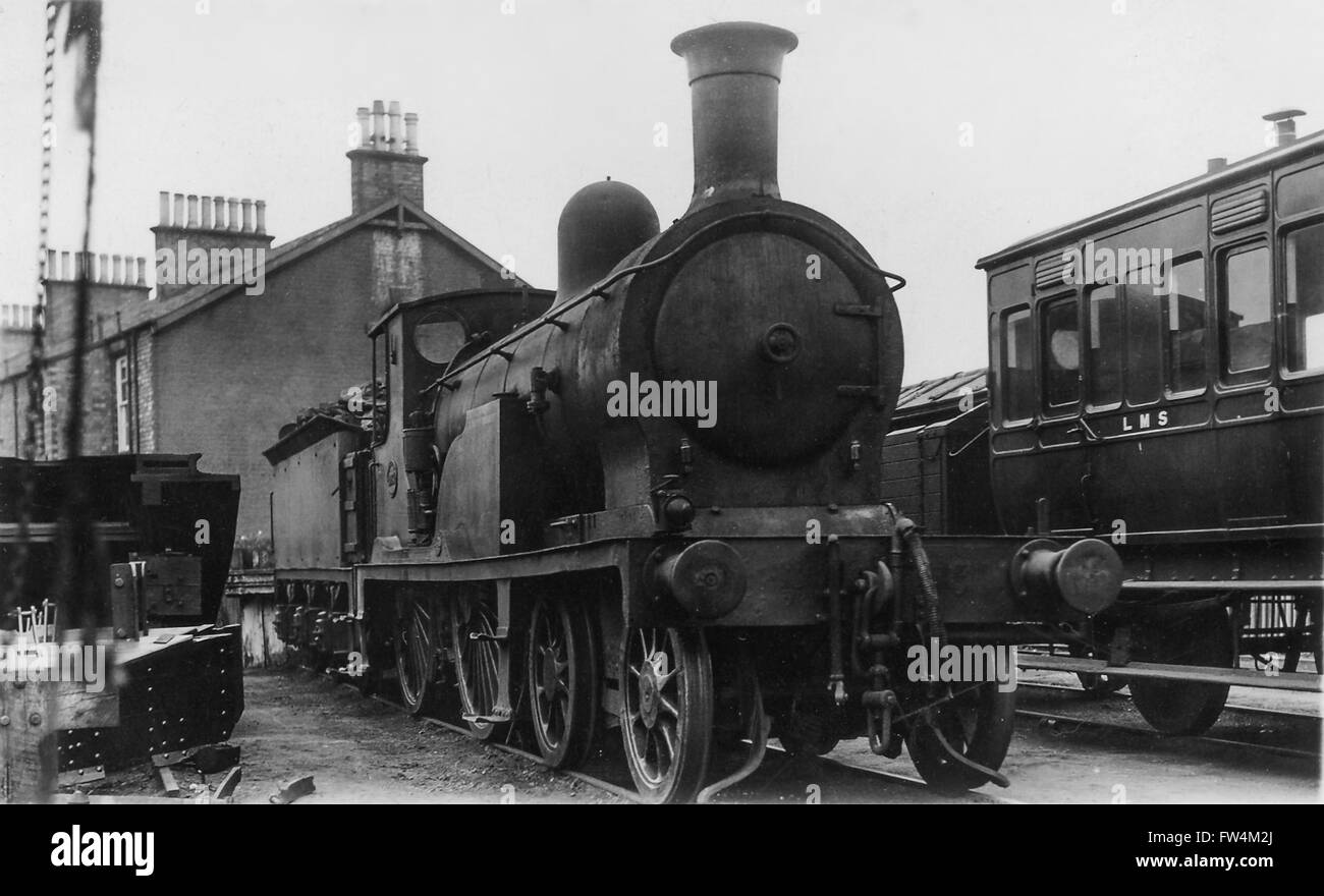 Caledonian Railway 66 Classe 4-4-0 locomotive vapeur comme LMS No14305 de la décomposition de Hurlford en attente Banque D'Images