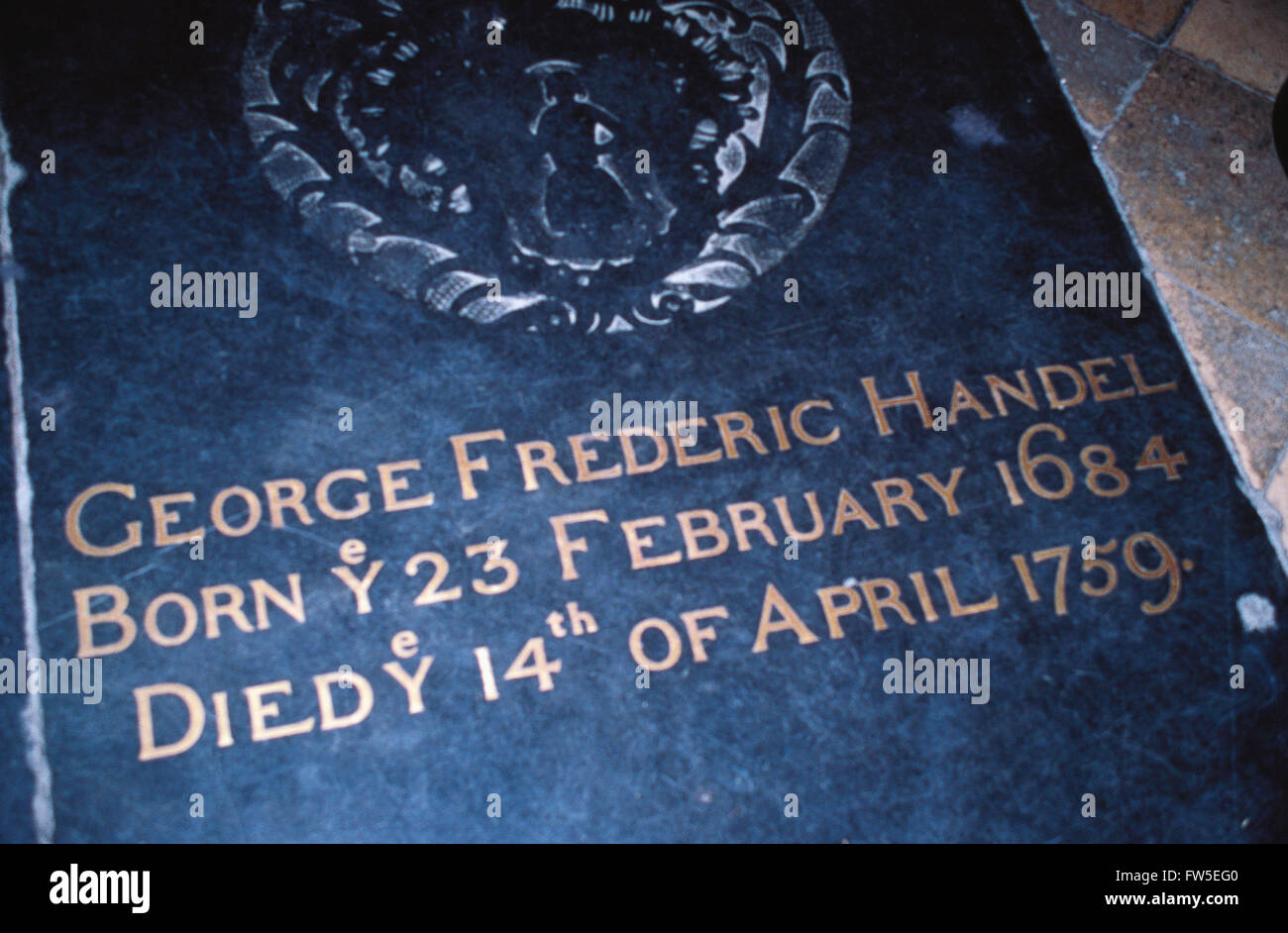 George Frideric Handel - le compositeur allemand/anglais tombstone' dans l'abbaye de Westminster. GFH : 23 février 1685 - 14 avril 1759. Banque D'Images