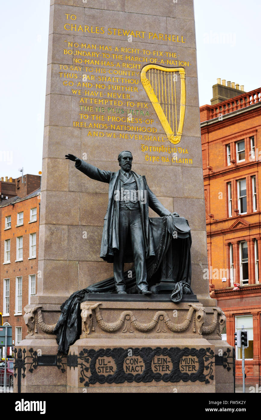 Monument à Charles Stewart Parnell, O'Connell Street, Parnell Square, Dublin. Charles Stewart Parnell (27 juin 1846 - 6 octobre 1891) par Augustus Saint-Gaudens. Parnell a dirigé le parti parlementaire irlandais dans sa lutte pour la Home Rule, et était un Irlandais Protes Banque D'Images