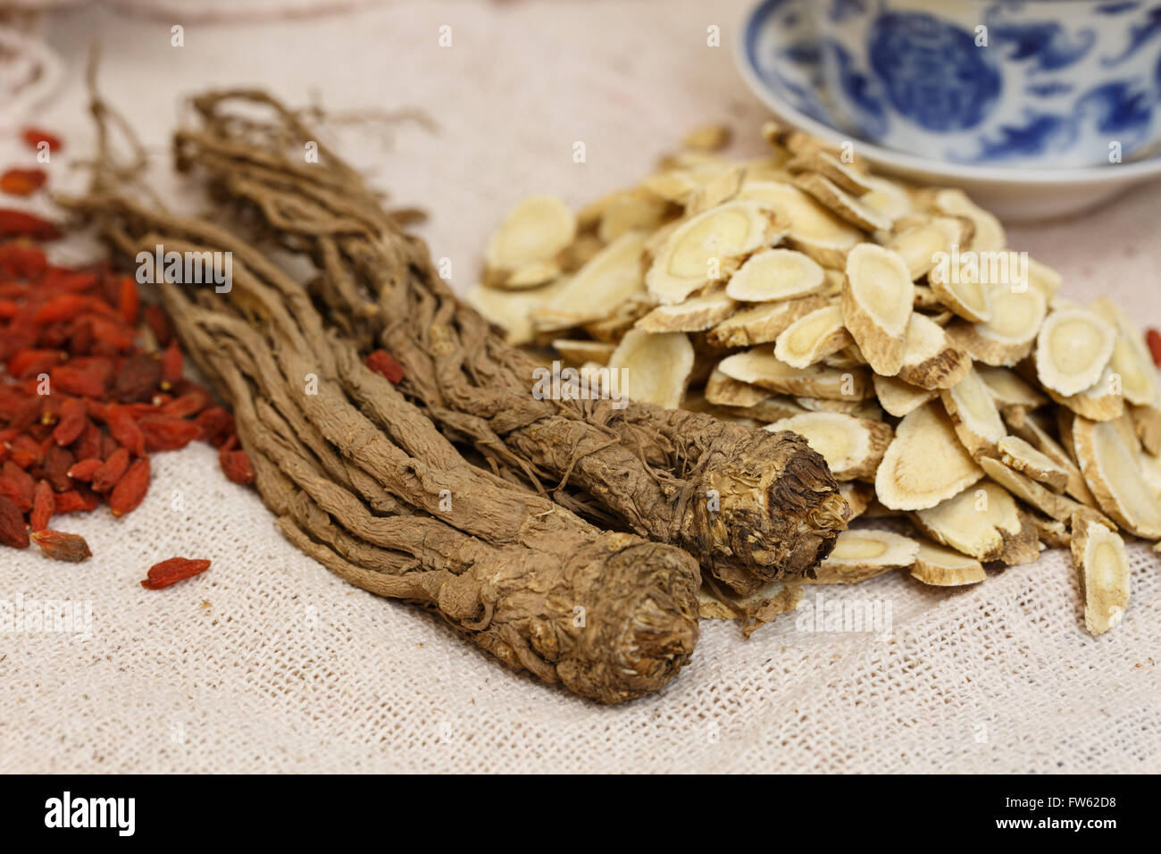 La médecine chinoise， ，herbes nourrissantes toutes sortes d'herbes nourrissantes natures mortes close-up Banque D'Images