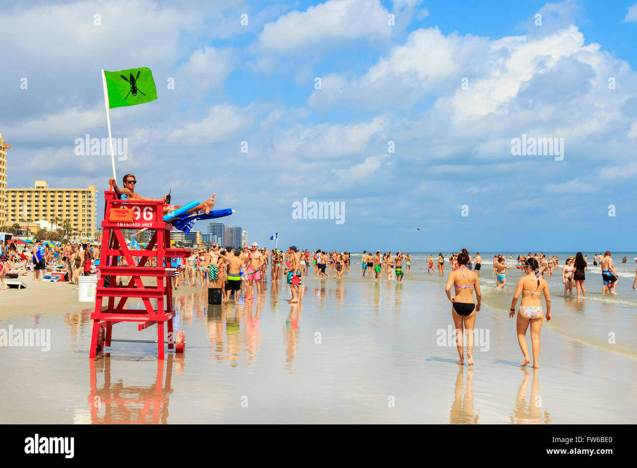 Daytona Beach avec le sauveteur sur la plate-forme d'observation, en Floride, UK Banque D'Images