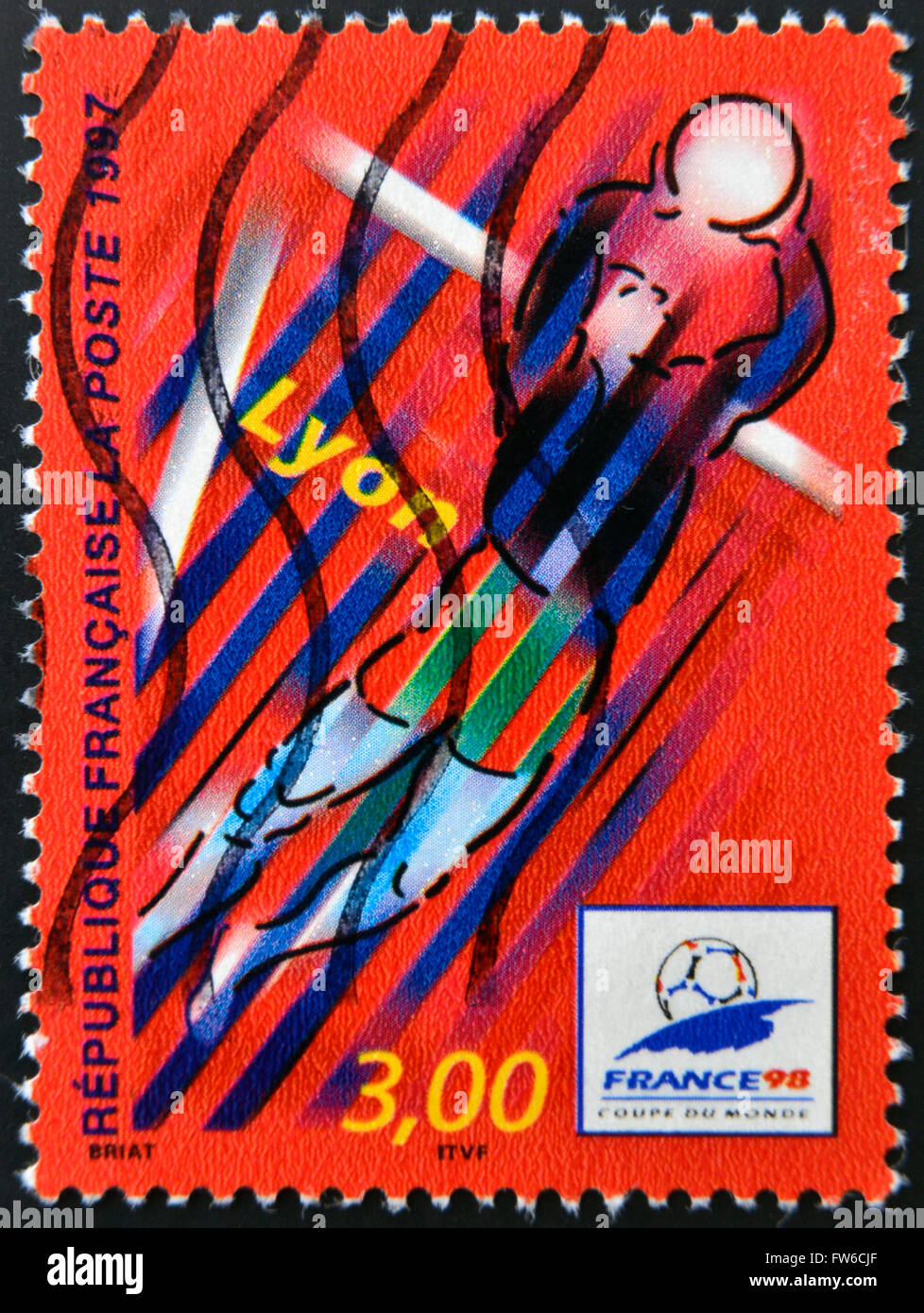 FRANCE circa 1997 timbre imprimé en France dédié à la Coupe du Monde de Football France 1998 FRANCE circa 1997 timbre imprimé en France dédié à la Coupe du Monde de Football France 1998