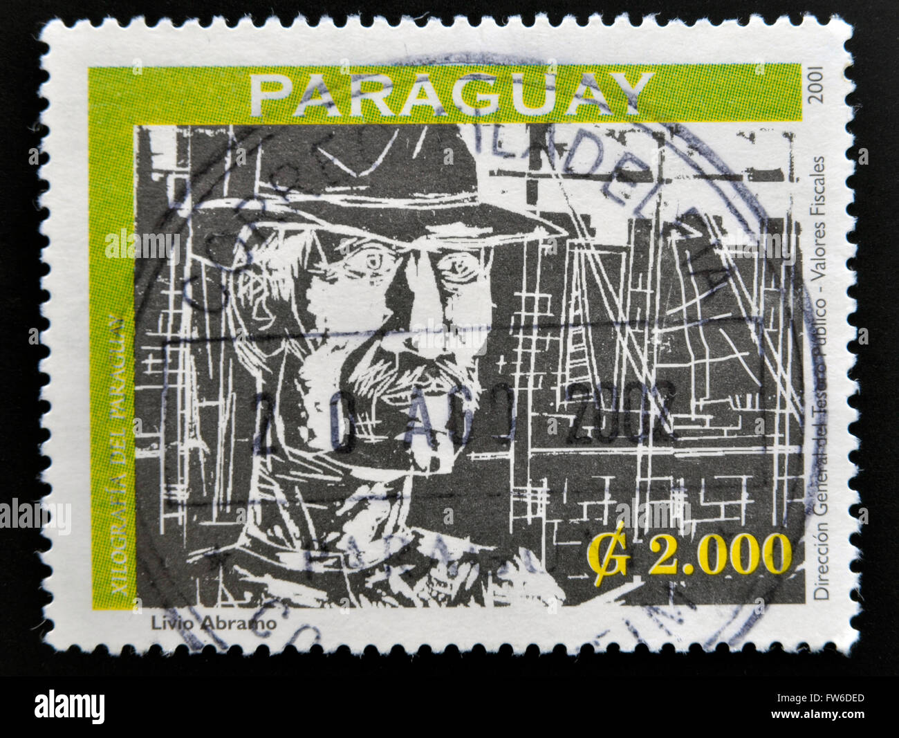 PARAGUAY - circa 2001 : timbres en Paraguay montre une gravure du Paraguay, Livio Abramo, vers 2001 Banque D'Images