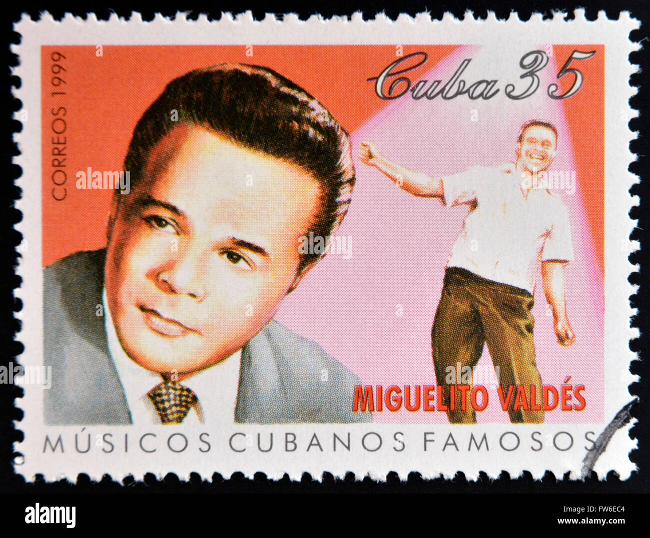 CUBA - VERS 1999 : un timbre imprimé en cuba dédié au célèbre musiciens cubains, spectacles Miguelito Valdes, vers 1999 Banque D'Images