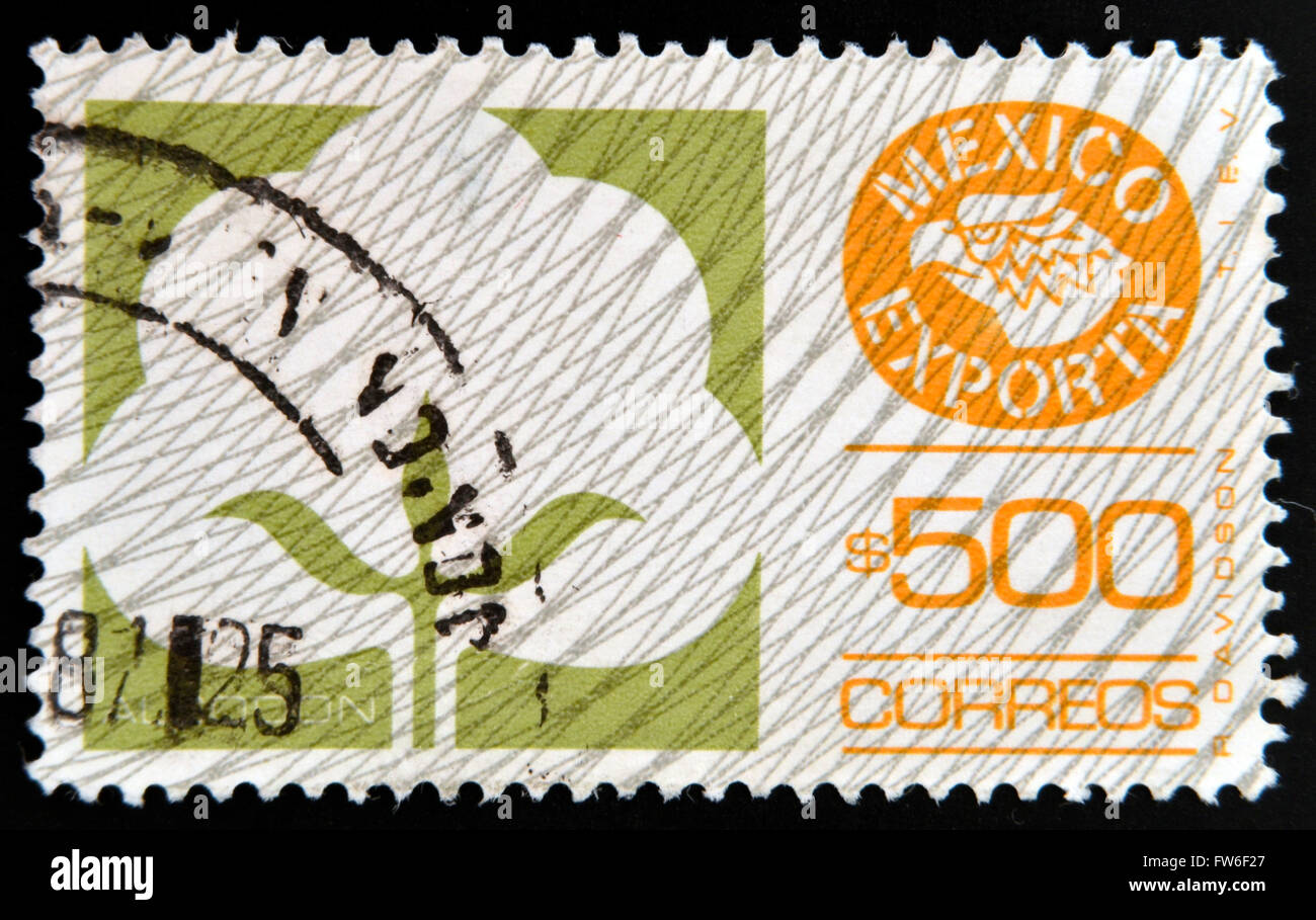Mexique - circa 1988 : timbre imprimé au Mexique montre le coton, l'exportation du Mexique, circa 1988 Banque D'Images