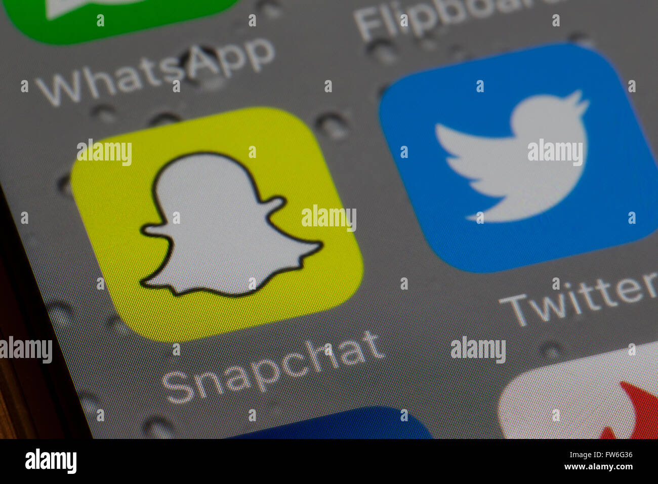 Snapchat app sur un iphone 6s écran Banque D'Images Snapchat app sur un iphone 6s écran Banque D'Images