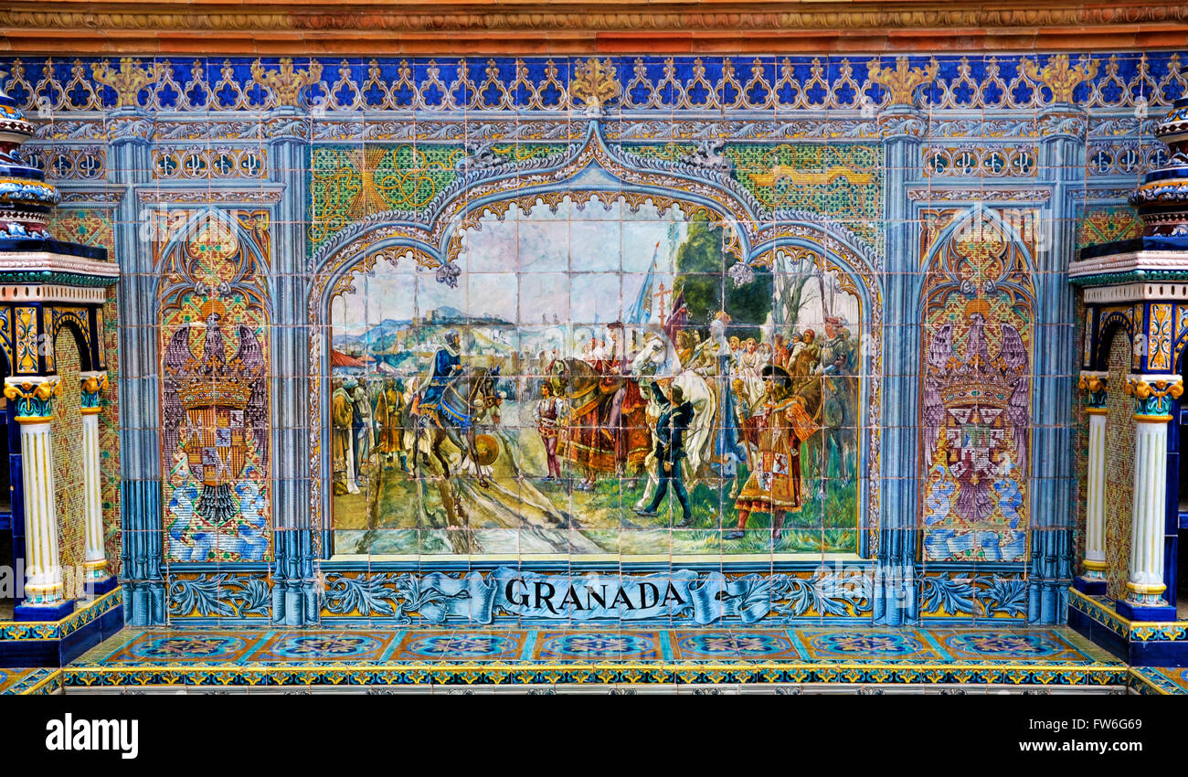 En décoration céramique célèbre Plaza de Espana, Sevilla, Espagne. Thème de grenade. Banque D'Images