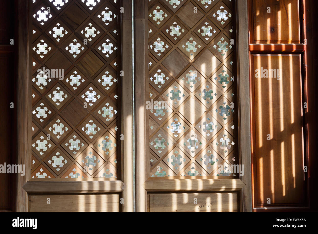 La construction en bois classique chinois : art texture de fenêtre Banque D'Images