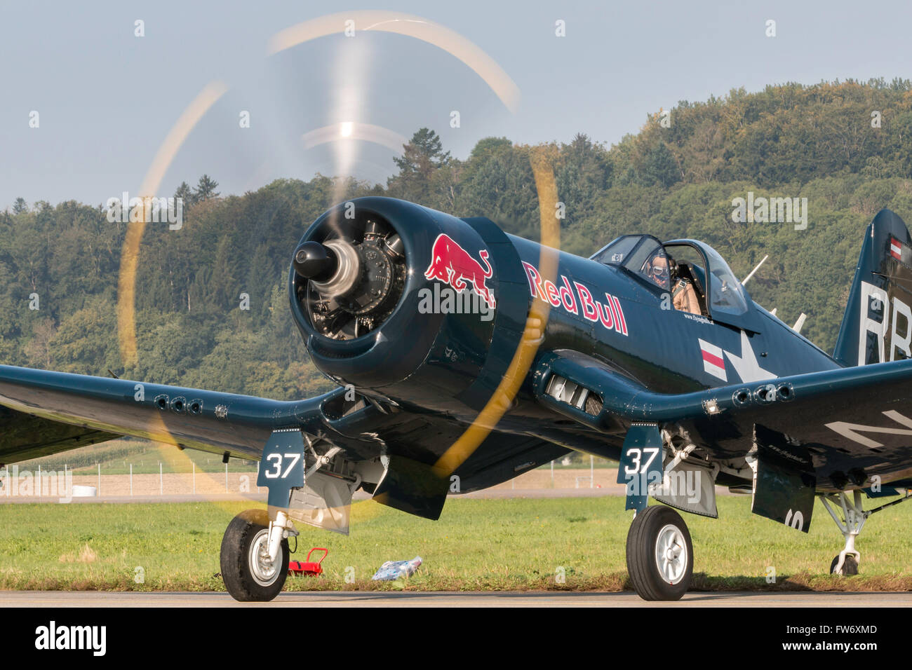 Chance Vought F4U-4 Corsair OE-EAS exploité par Red Bull's "The Flying Bulls" Banque D'Images