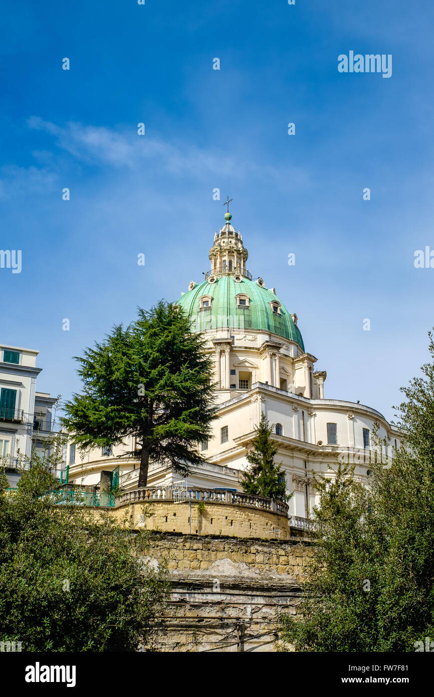 Le Buon Consiglio église de Naples, l'imitation de saint Pierre au Vatican Banque D'Images