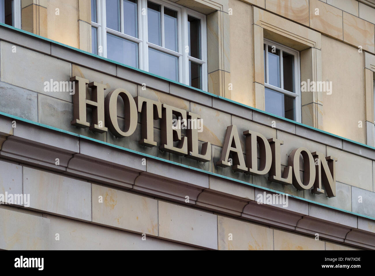 Logo du célèbre hôtel Adlon à Berlin, Allemagne. L'Adlon est le plus luxueux hôtel. Banque D'Images
