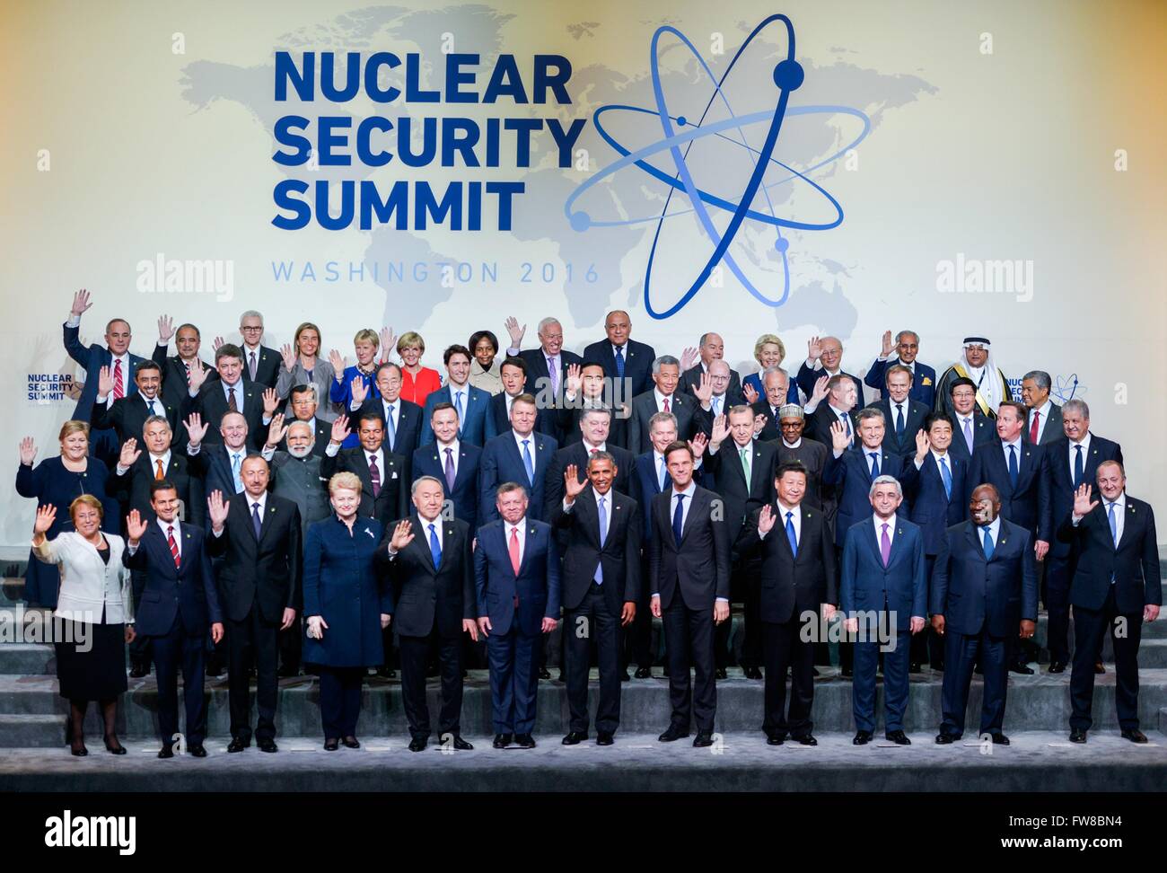 Washington DC, USA. 1er avril 2016. Photo de classe des dirigeants du monde présents à la réunion au sommet sur la sécurité nucléaire 1 Avril, 2016 à Washington, DC. Credit : Planetpix/Alamy Live News Banque D'Images