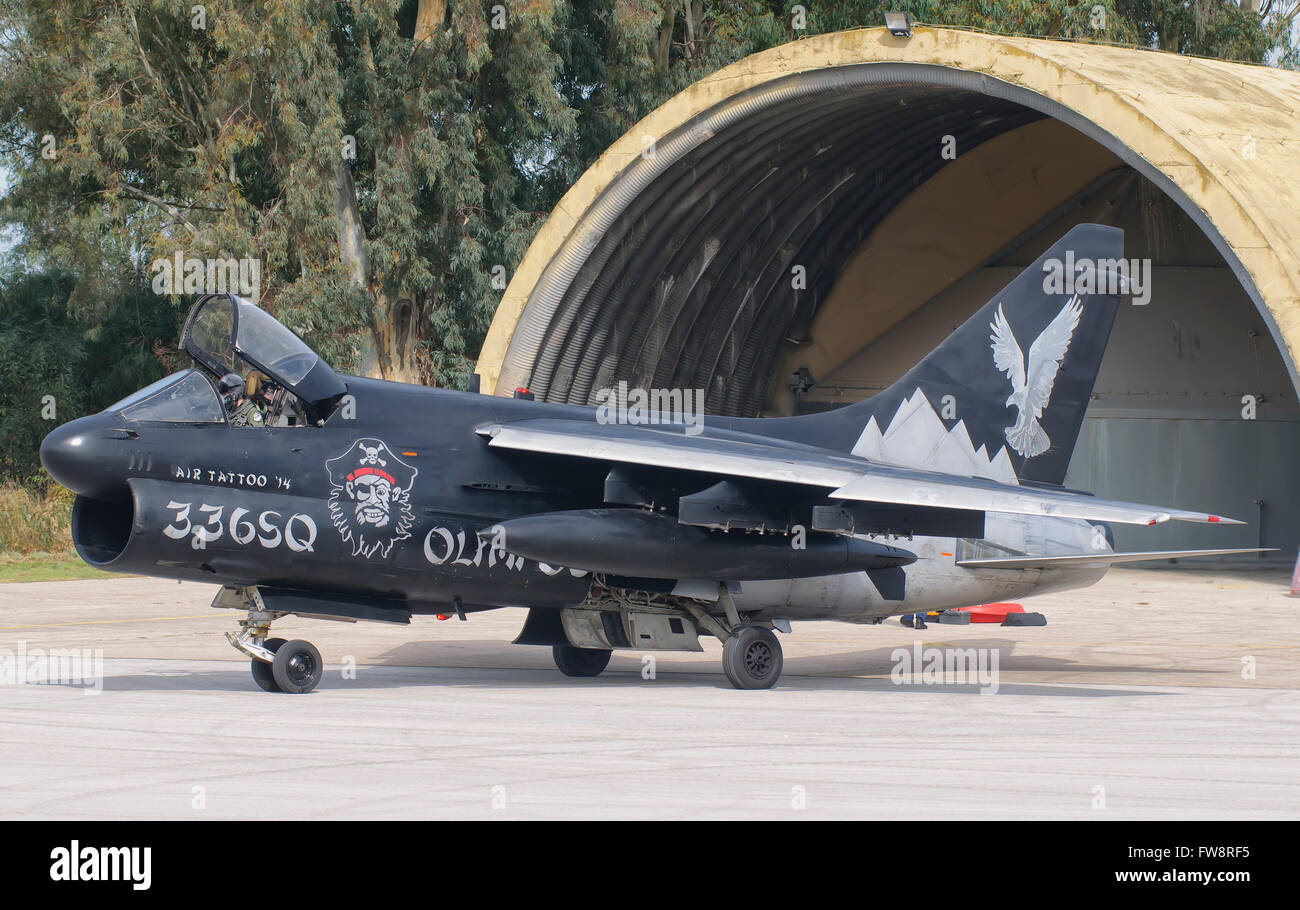 Hellenic Air Force TA-7 Corsair II à la base aérienne d'Araxos, Grèce. Banque D'Images