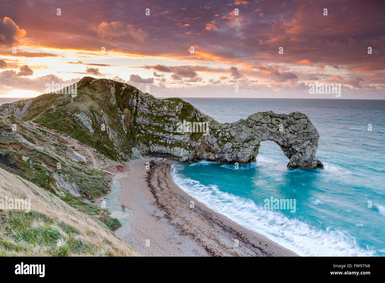 Durdle Door, Côte Jurrasic, Dorset, Angleterre, Royaume-Uni, Europe. Banque D'Images