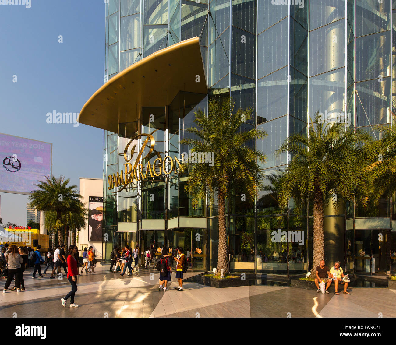 Siam Paragon Mall, façade en verre, Rama I Road, Bangkok, Thaïlande Banque D'Images