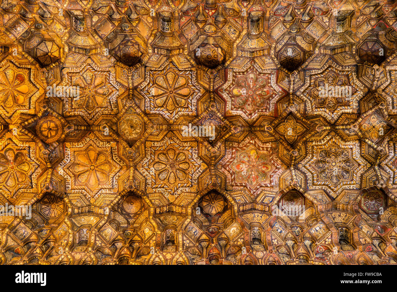 Plafond en bois fatimide, l'Arabe technique du carving, Muqarnas, nef de Chapelle Palatine, la Chapelle Palatine du Palais de la Banque D'Images