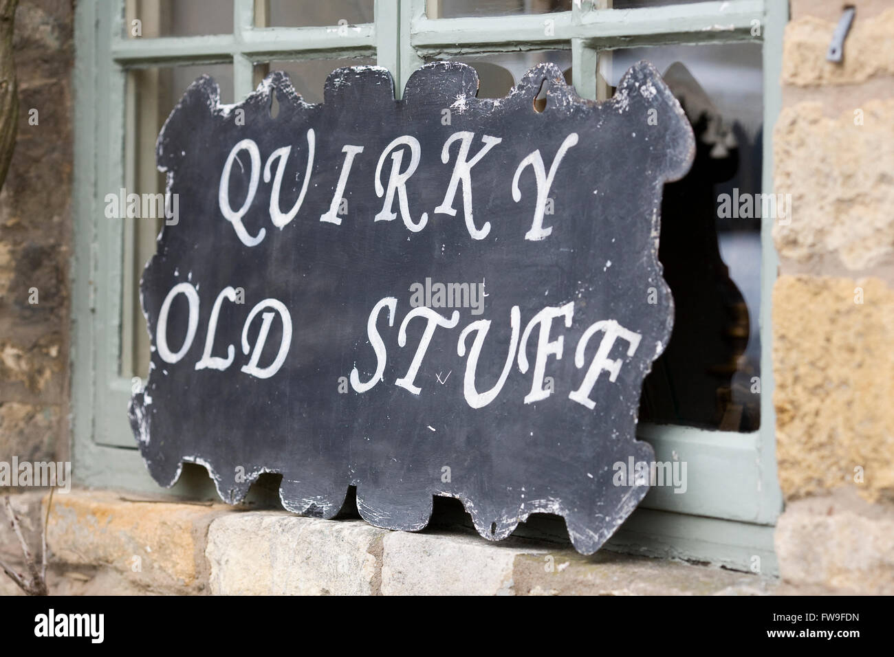 Vintage shop sign, Stow on the Wold. Banque D'Images