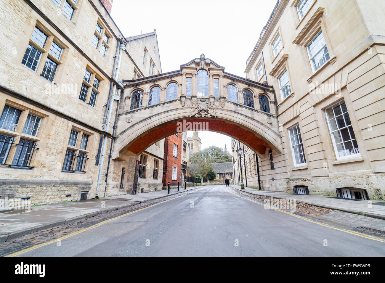 Pont des Soupirs qui relie ensemble les anciens et nouveaux Quadrangles de Hertford College à Oxford, UK Banque D'Images