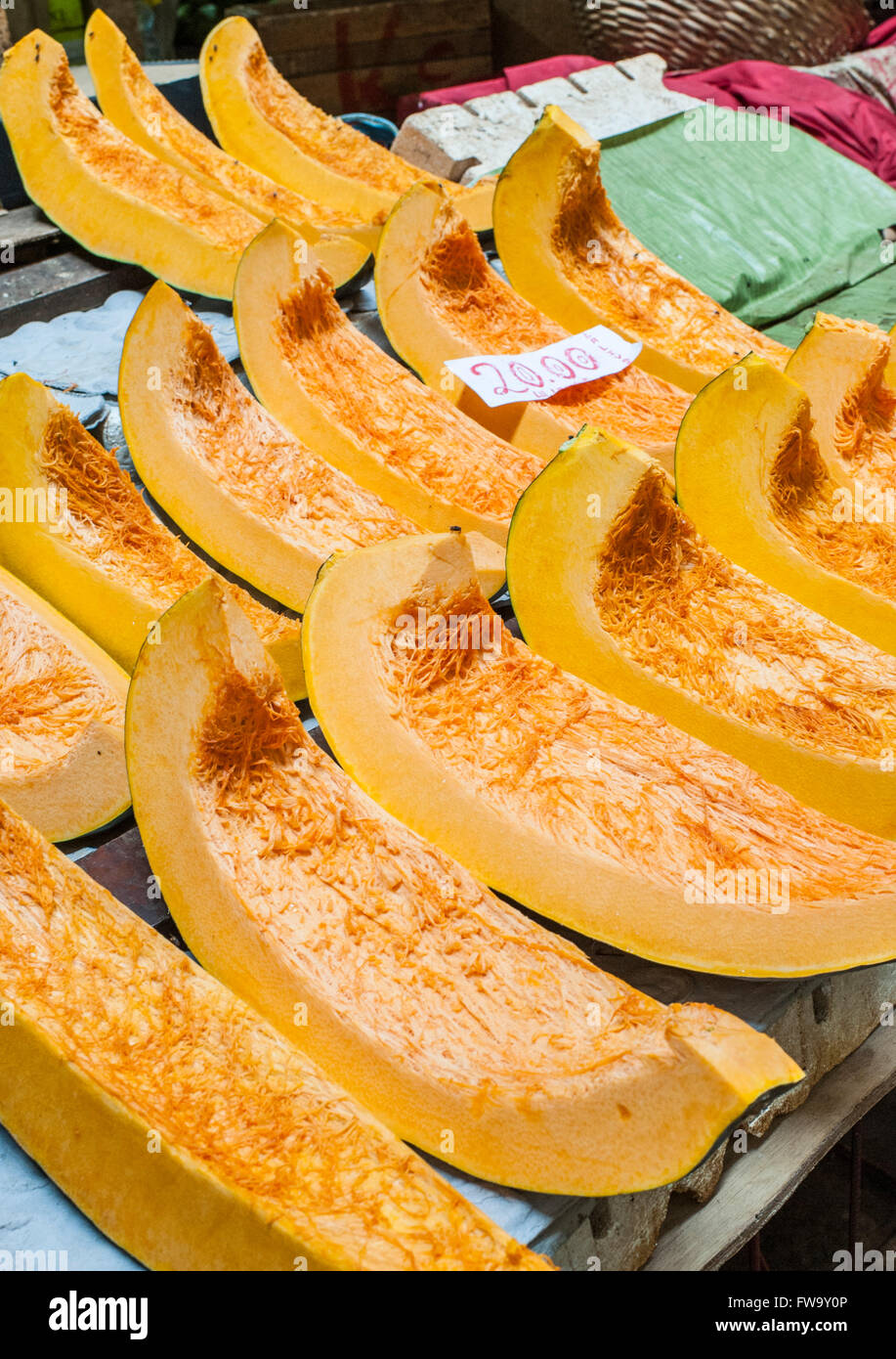 Pumpkin à vendre au marché de Port Louis, la capitale de l'île Maurice. Banque D'Images