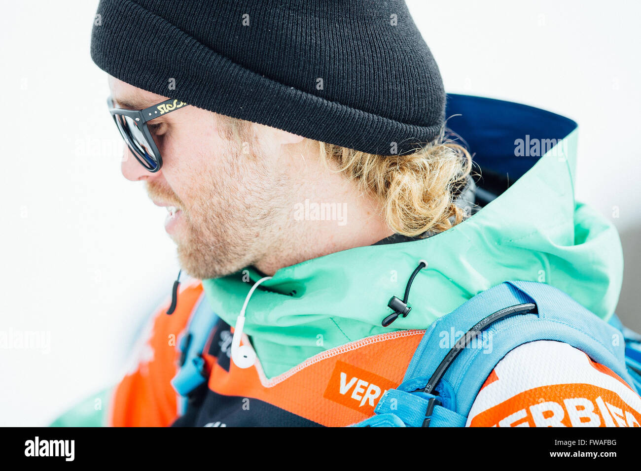VERBIER, Suisse : avril, 2, 2016 snowboarder américain Christopher Galvin, à l'Xtreme de Verbier concours. Banque D'Images