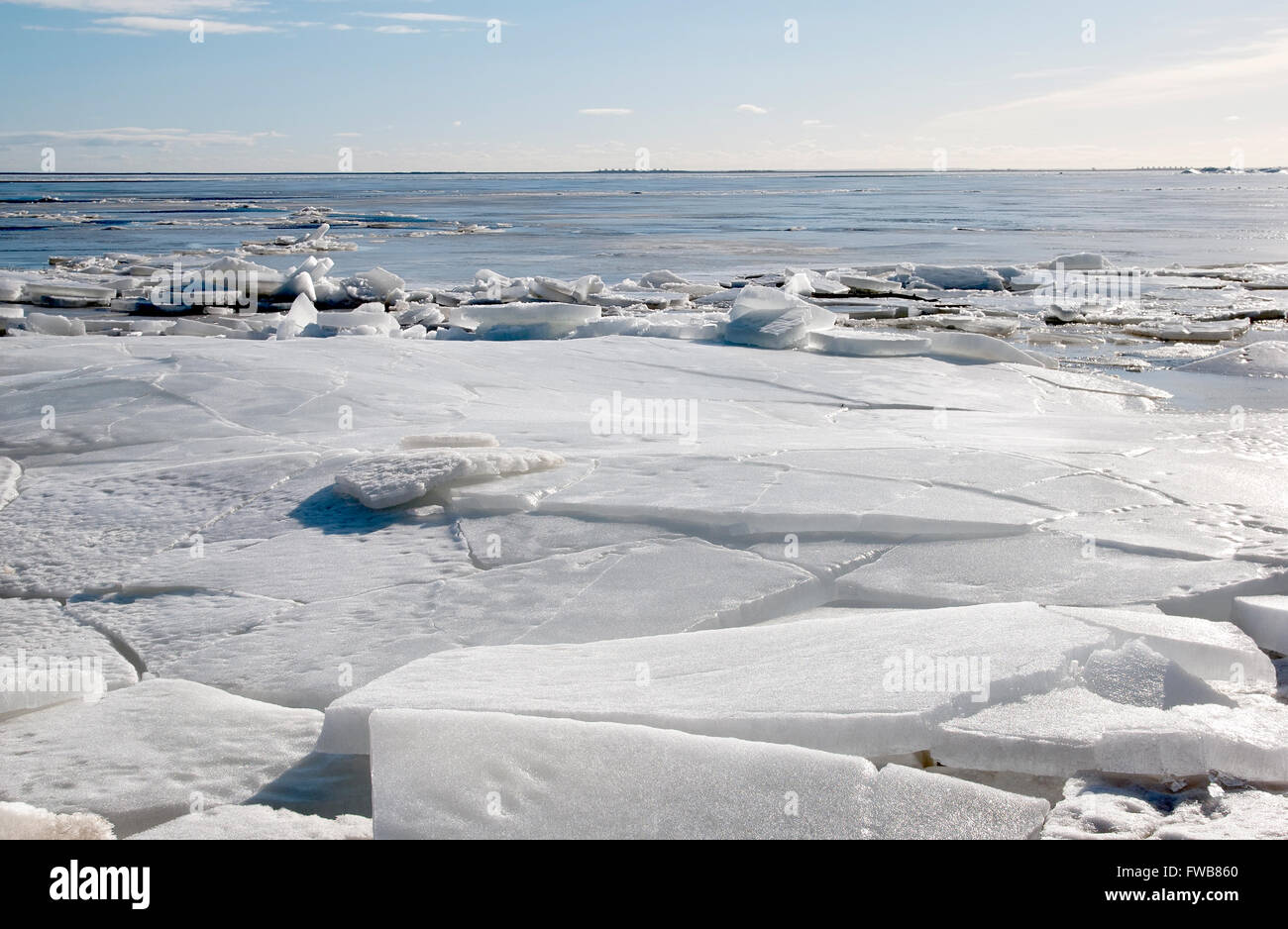 La glace sur le golfe de Finlande en mars Banque D'Images