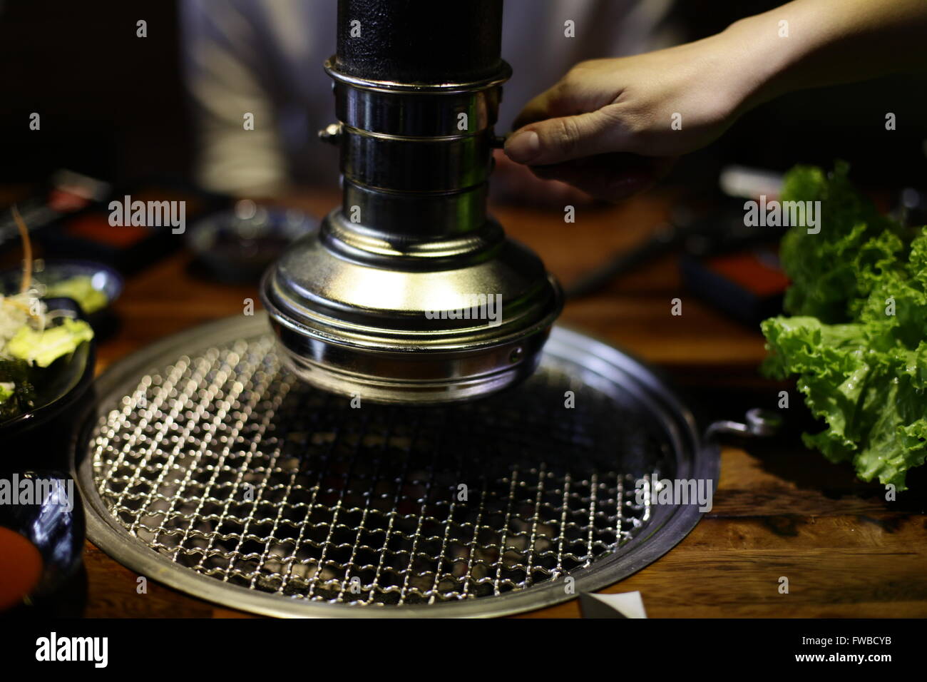 Tranche de boeuf cru pour le barbecue ou le style japonais yakiniku Banque D'Images