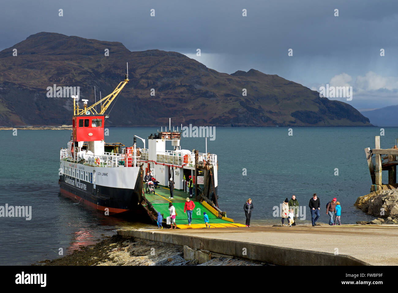 Ferry CalMac opérant entre Tobermory, Isle of Mull et dans Seminaire Interreg Juin 2010/1 Ardnamurchan, Highlands, Scotland UK Banque D'Images
