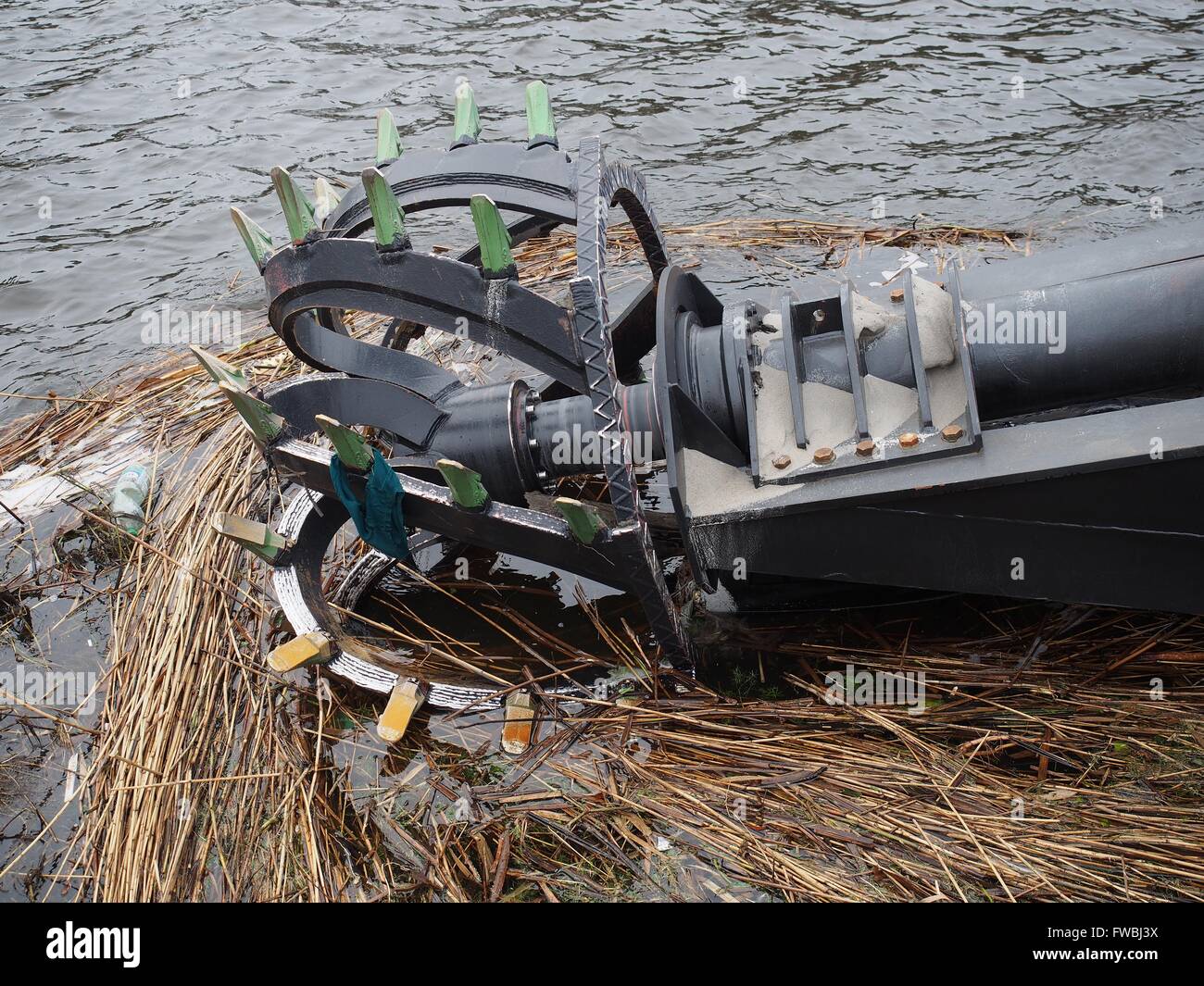 Endmill de drague dans l'eau Banque D'Images