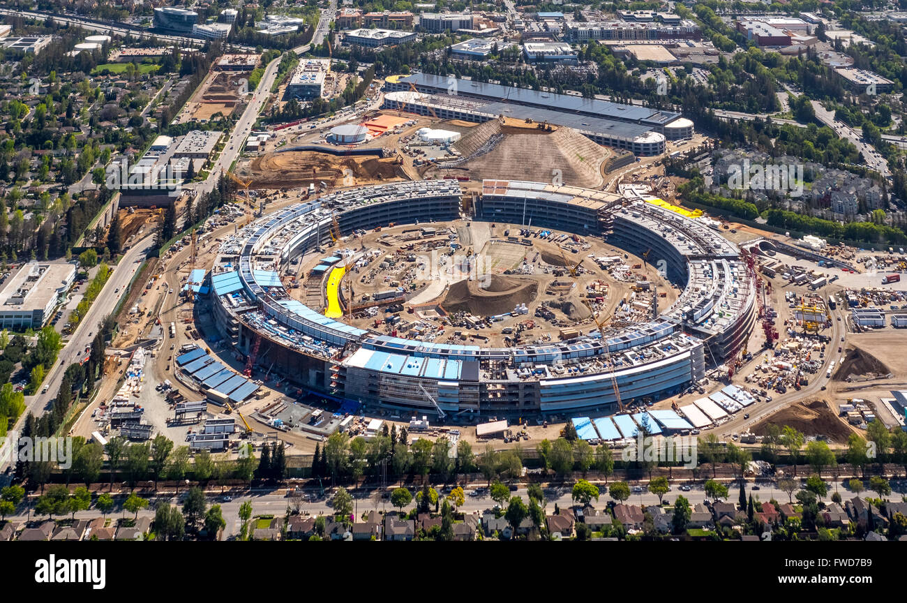 Nouveau campus Apple II, aérienne, nouveau campus Apple Computer en construction à Cupertino, Silicon Valley, Californie, rond Banque D'Images