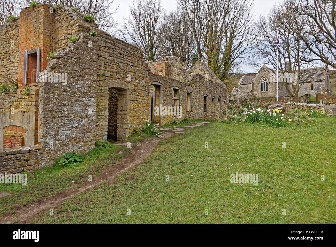 Le shepherds house et le bureau de poste dans Tyneham village Banque D'Images