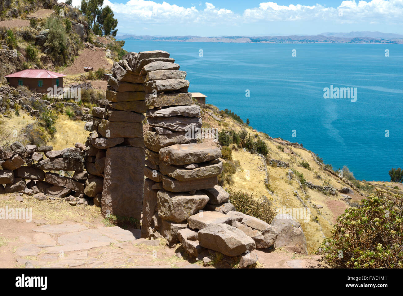 Vue vers le lac Titicaca à partir de l'île de Taquile, Bolivie Banque D'Images