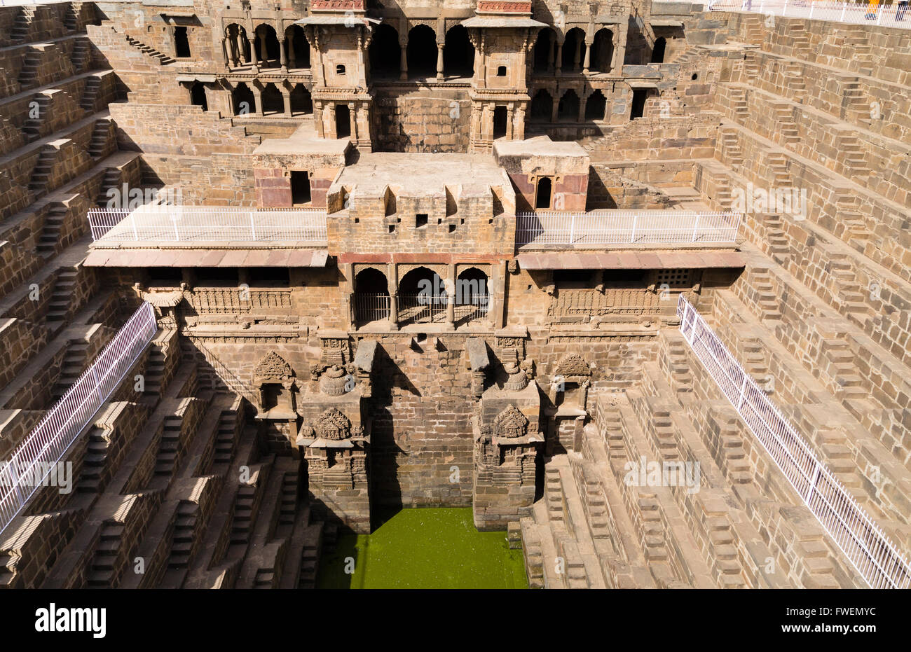 Chand Baori cage ou bien Stepp, Abhaneri, près de Jaipur, Rajasthan, Inde Banque D'Images