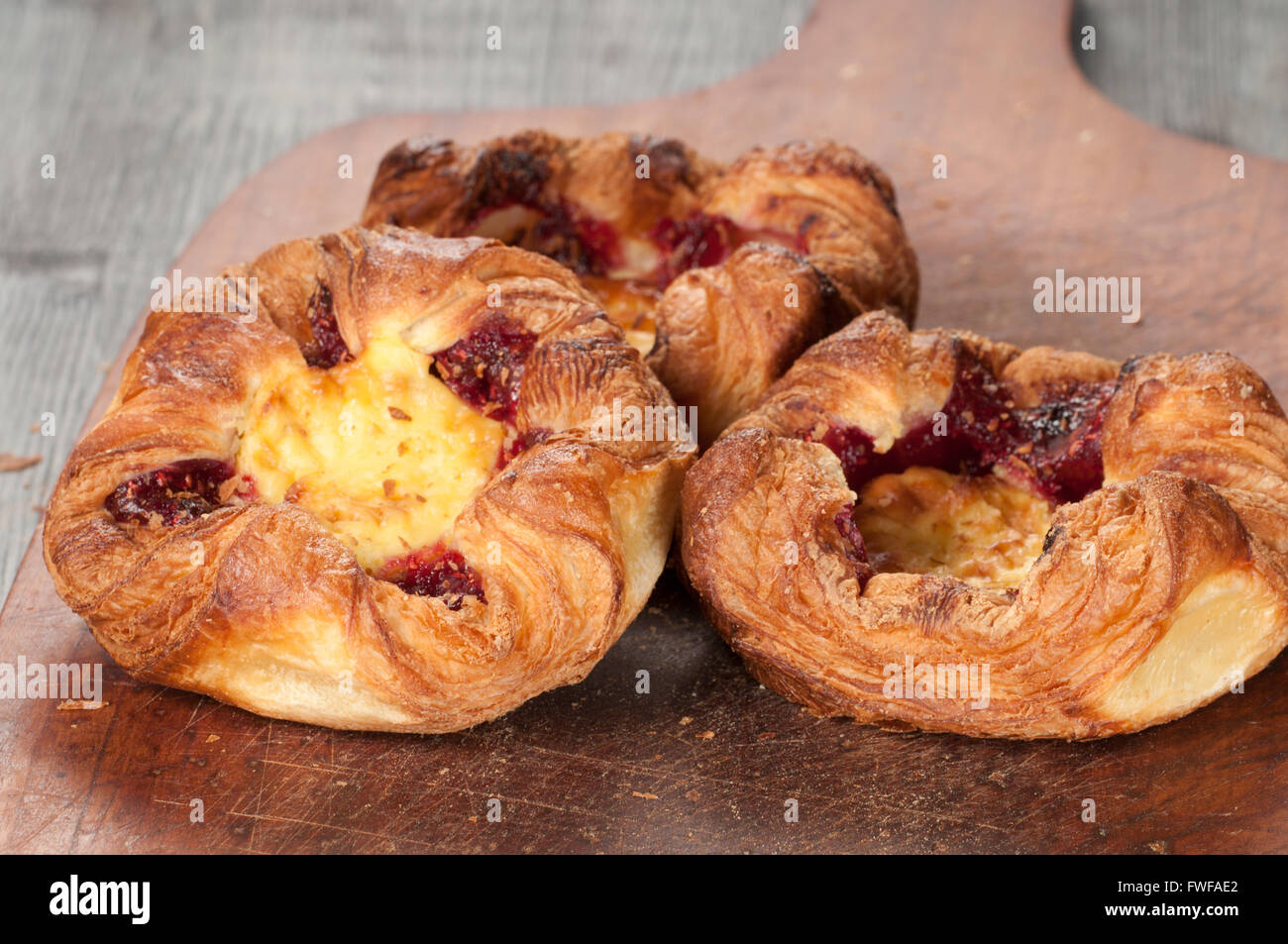 Tartelettes à la confiture et crème vanille, Close up Banque D'Images