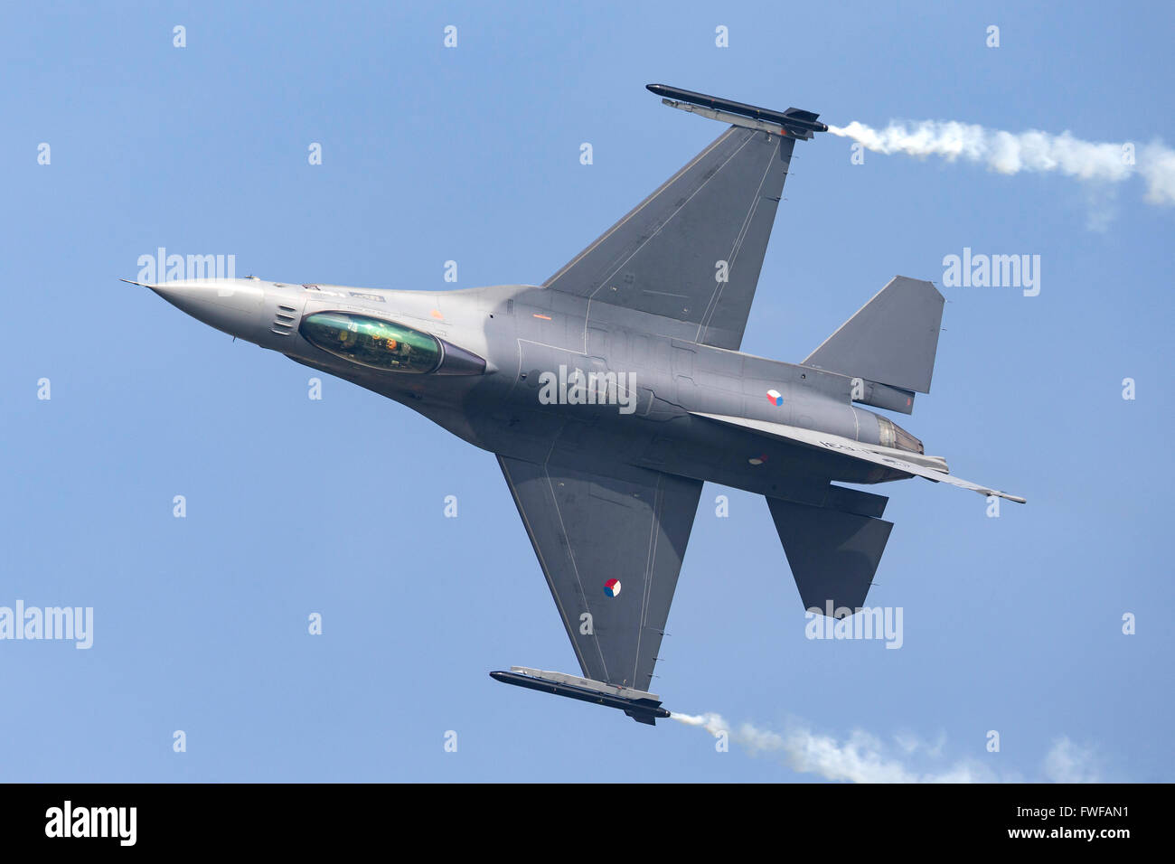 Royal Netherlands Air Force General Dynamics F-16 Fighting Falcon (Viper) de l'avion de chasse F-16 de l'équipe de démo. Banque D'Images