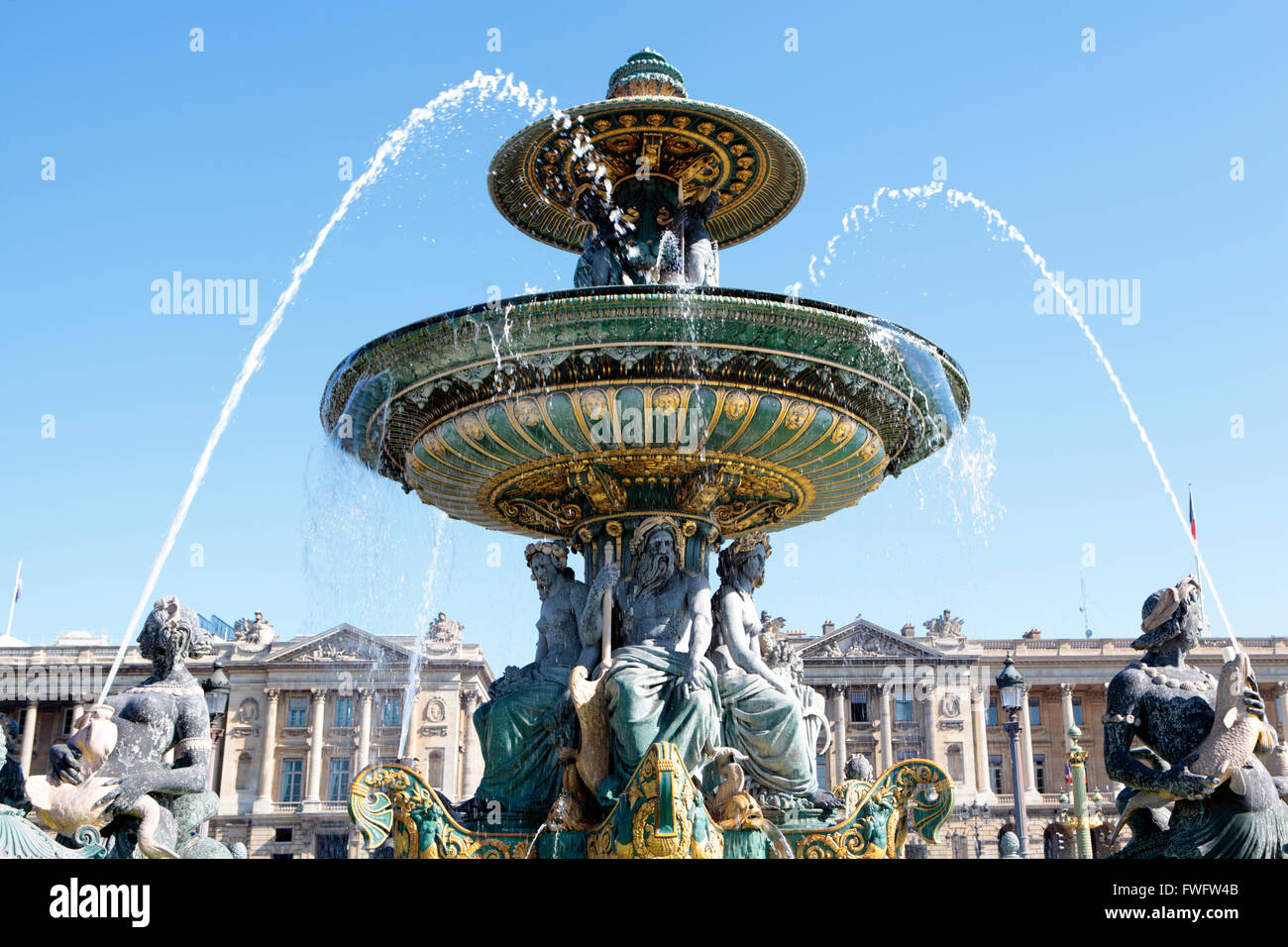 Dans la célèbre fontaine de la Place de la Concorde, le centre de Paris. Banque D'Images
