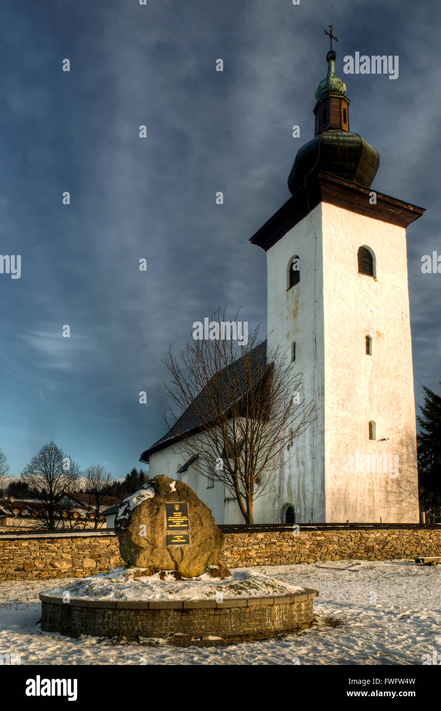 Centre géographique de l'Europe près de l'église Saint-Jean Baptiste, Kremnica, Slovaquie Banque D'Images