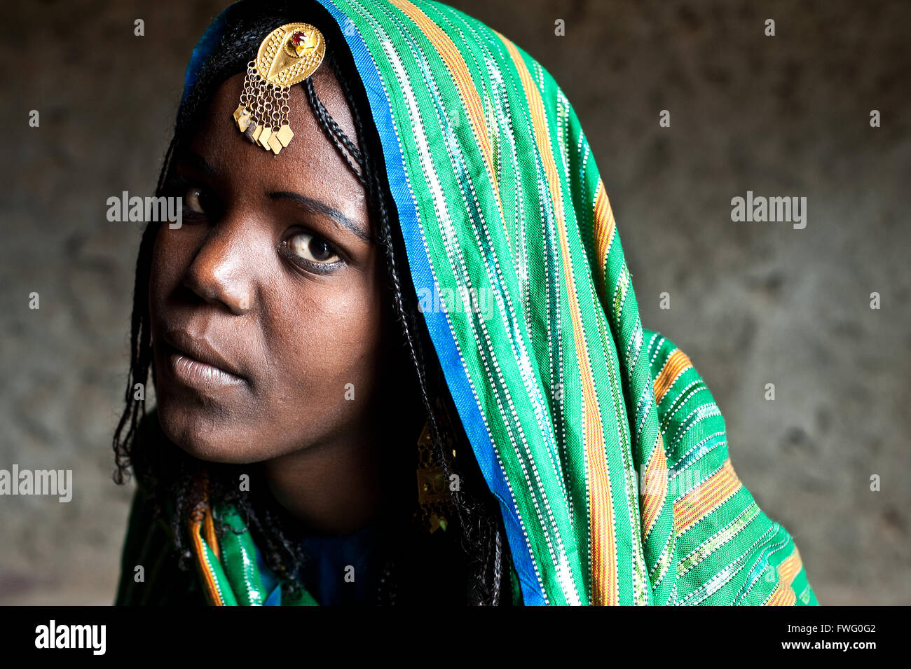 Jeune femme appartenant à la tribu des Afar. Une fois mariée, elle sera son mari troisième épouse dans un mariage polygame (Éthiopie) Banque D'Images