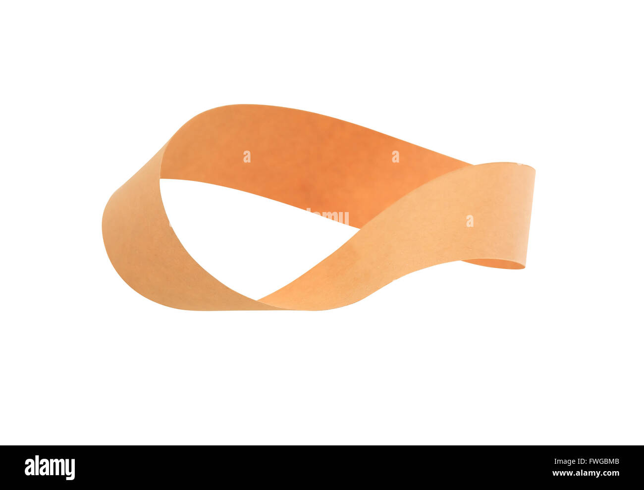 De Mobius en papier sur fond blanc. Isolé avec clipping path Banque D'Images